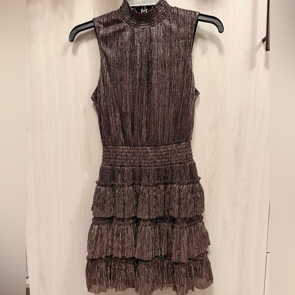 Chic Sleeveless Copper Dress with Tiered Skirt - Picture 1 of 4